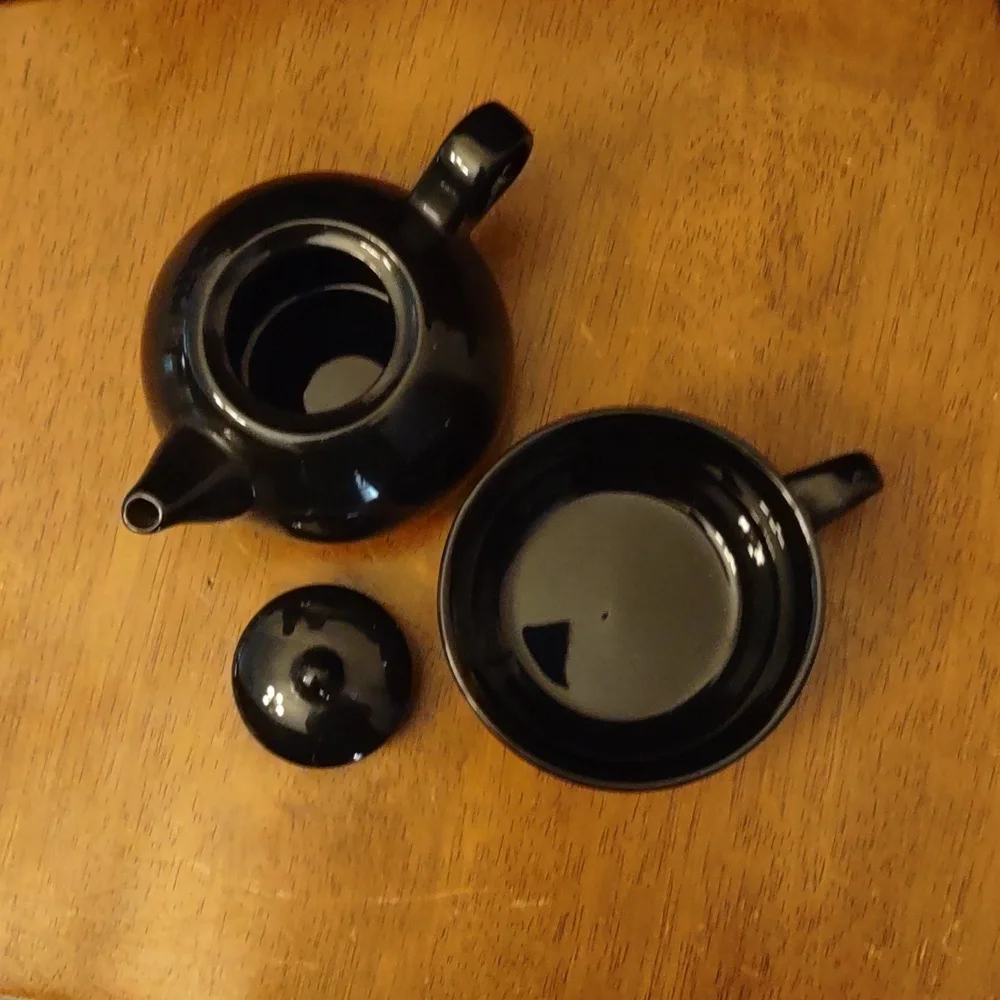 Old Amsterdam Porcelain Works Black Tea for One Stacking Teapot and Cup